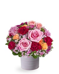 Manhattan Blush -A local Pittsburgh florist for flowers in Pittsburgh. PA Manhattan Blush -A local Pittsburgh florist for flowers in Pittsburgh. PA